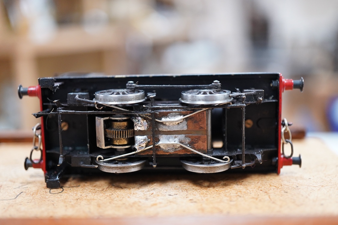 An EM gauge scratch built model railway locomotive by John Worsley, an LNER 0-4-0T, 982, a highly detailed model with opening smoke box door showing the details of the blast pipe and boiler tube ends, sprung buffers, ope